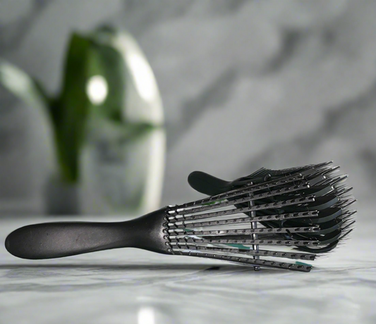 GÉM Tangle Tamer Brush